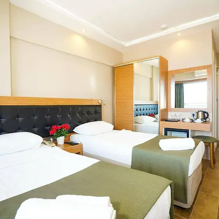 Aurasia Seaside Hotel